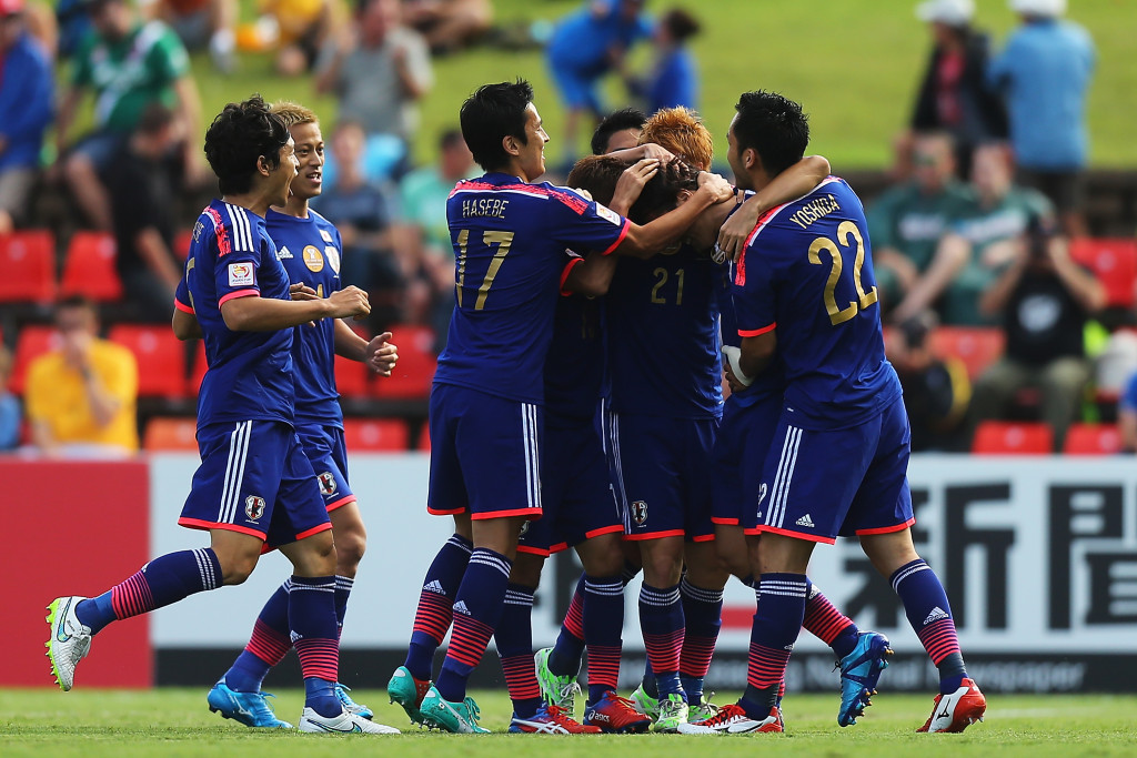 Japan celebrate Endo's opener!